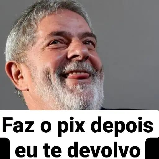 Homem de Cabelo Cinza Reações — 3