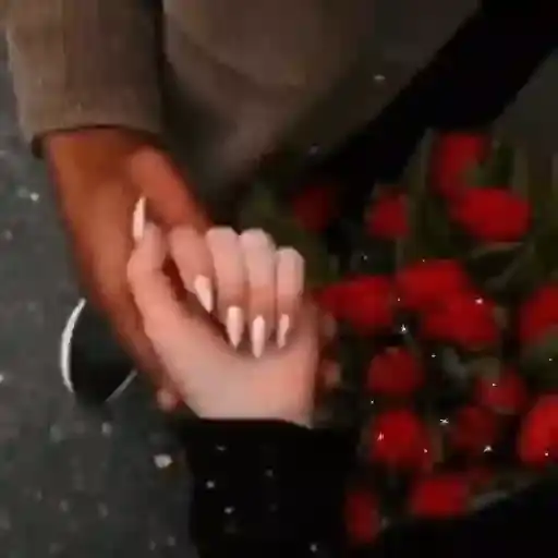 Hombre con Rosa — 2