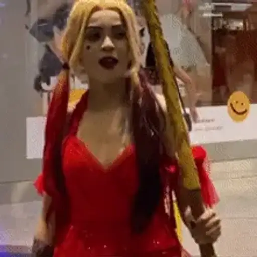 Harley Quinn Sensual — 4