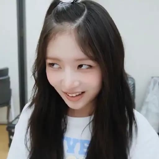 Chica Misteriosa — 4