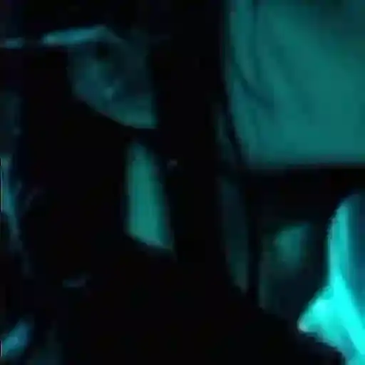 Hombre Mirando hacia Arriba — 1