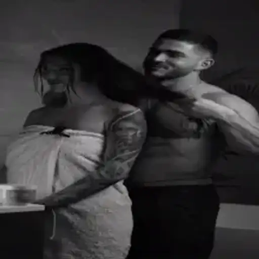 Pareja Enamorada — 1