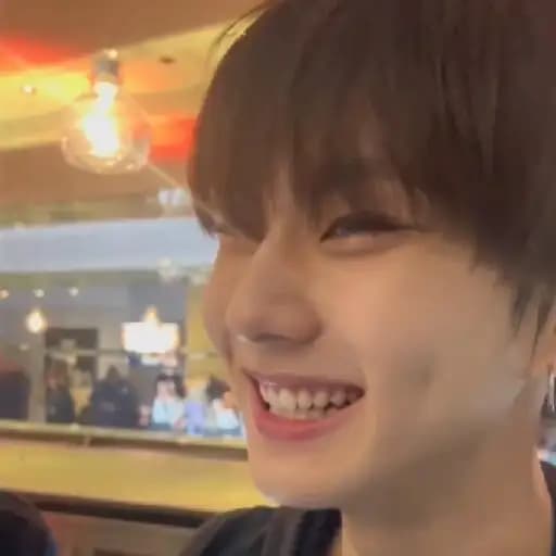 Reacciones de Jungwon — 3