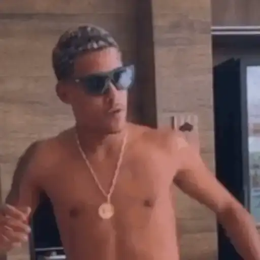 Hombres Divertidos Sin Camisa — 4